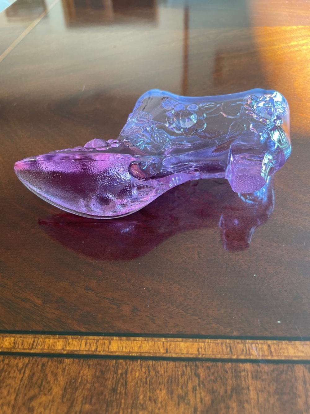 FENTON Rose Magnolia opalescent cabbage, and rose slipper - Picture 5 of 9